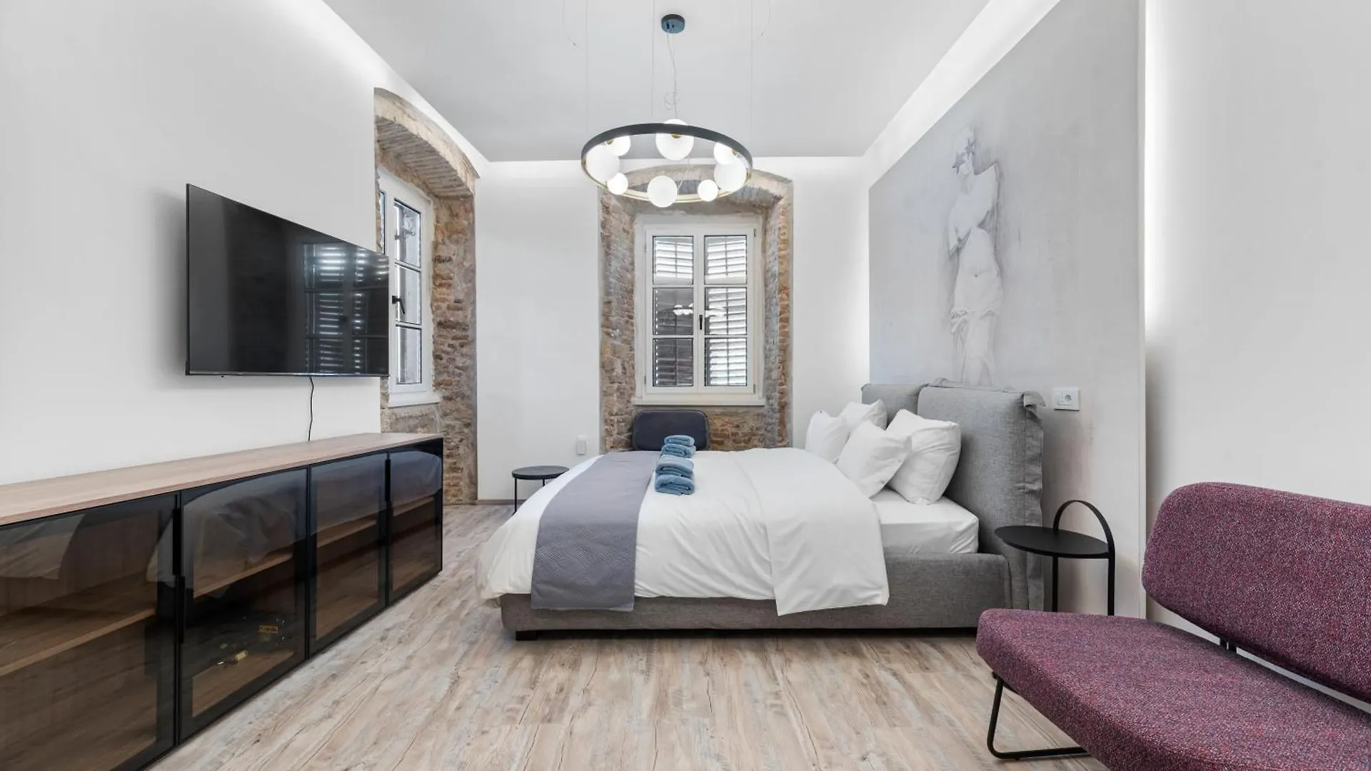 Apartments Kalelarga I Sveti Lovre زادار