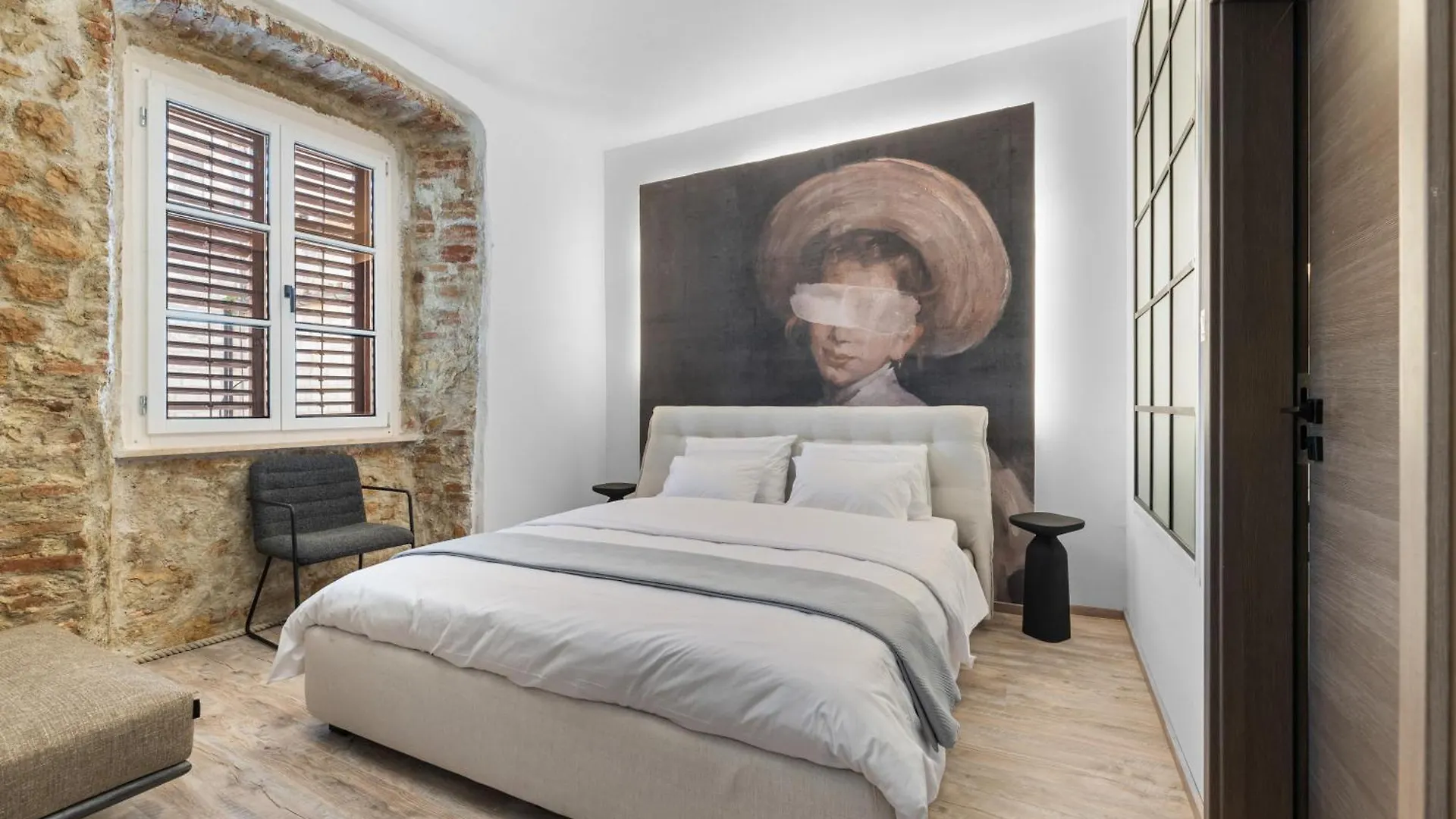Apartments Kalelarga I Sveti Lovre زادار 0*,